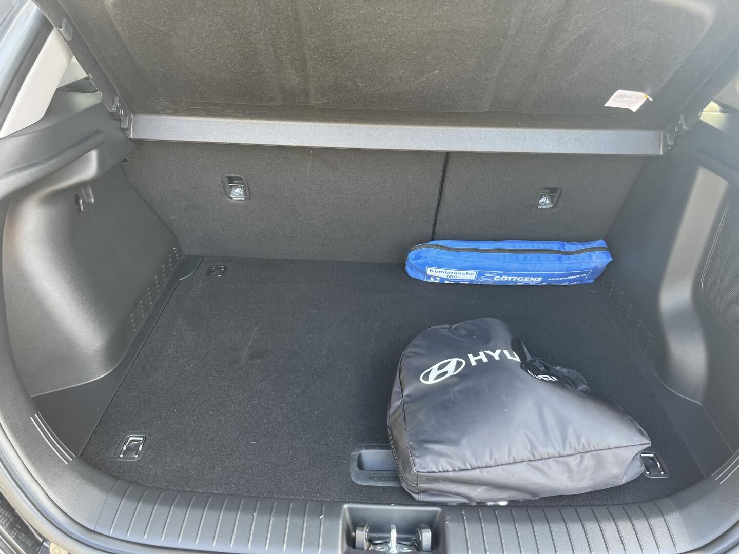 Hyundai Kona EV Essential