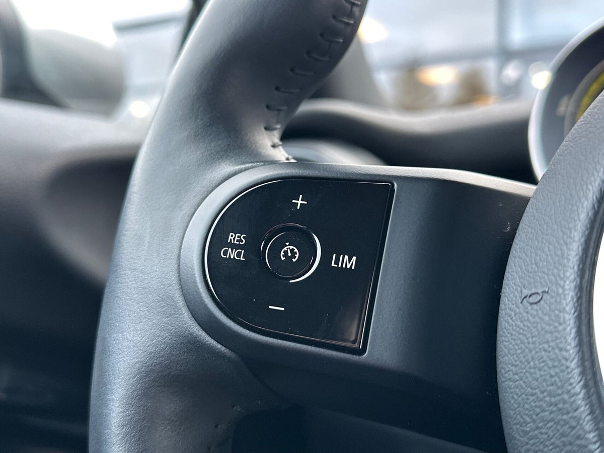 MINI Cooper SE Classic Trim billede 15