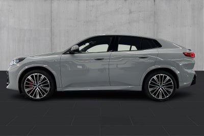 BMW iX2 xDrive30 M-Sport - 1