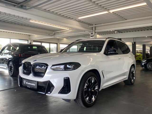 BMW iX3  Charged Plus M-Sport