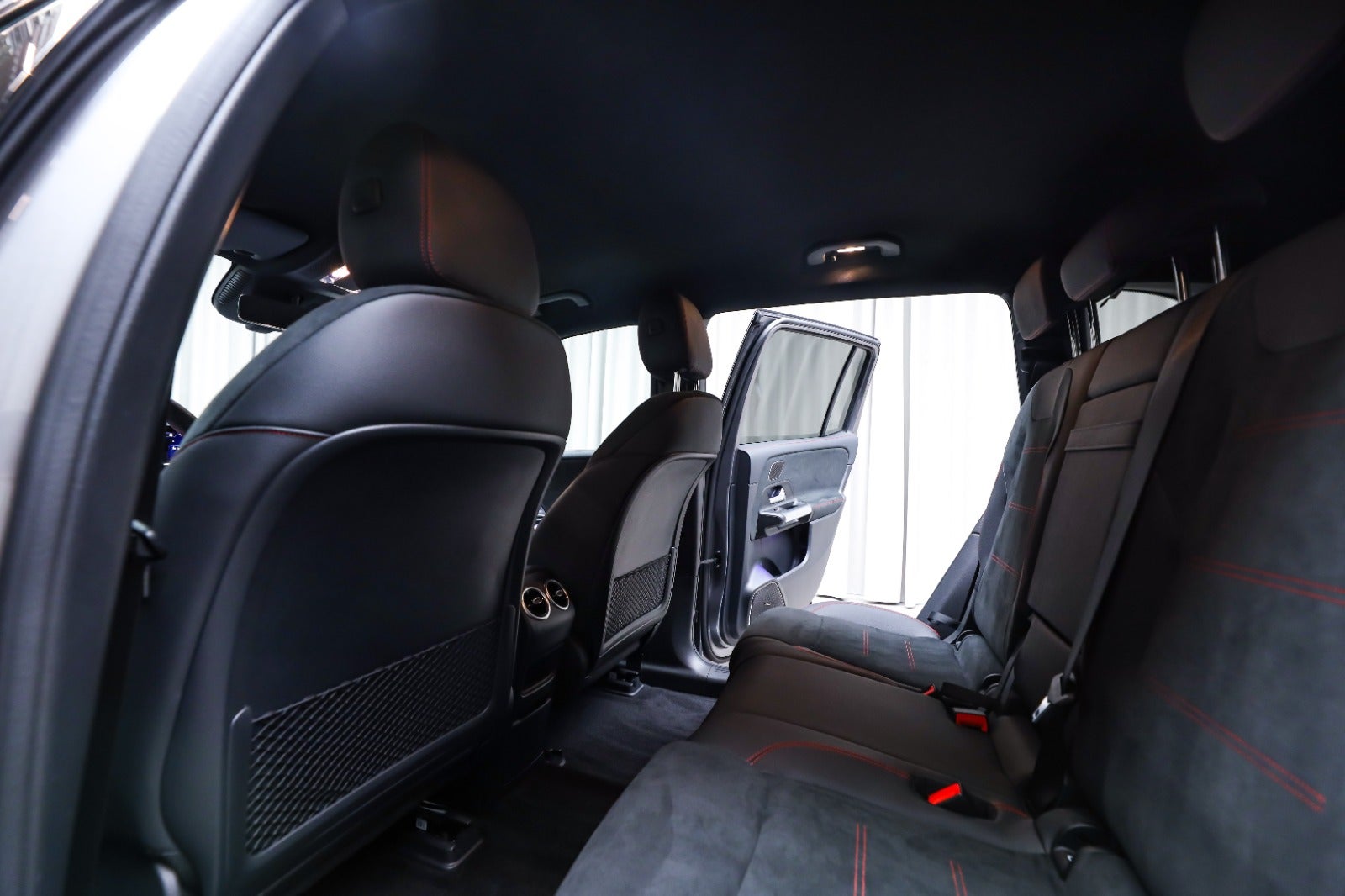 Mercedes-Benz EQB 250+ (5/8)