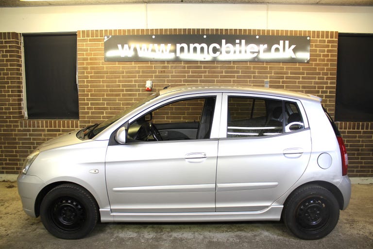 Kia Picanto EX