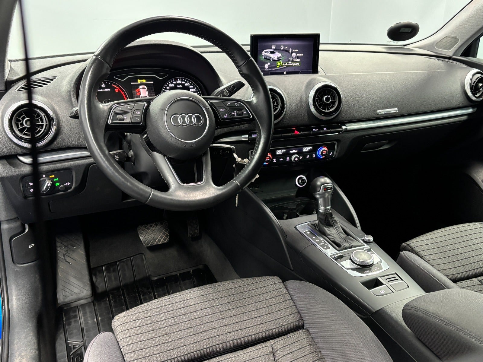 Billede af Audi A3 35 TDi S-line Sportback S-tr.