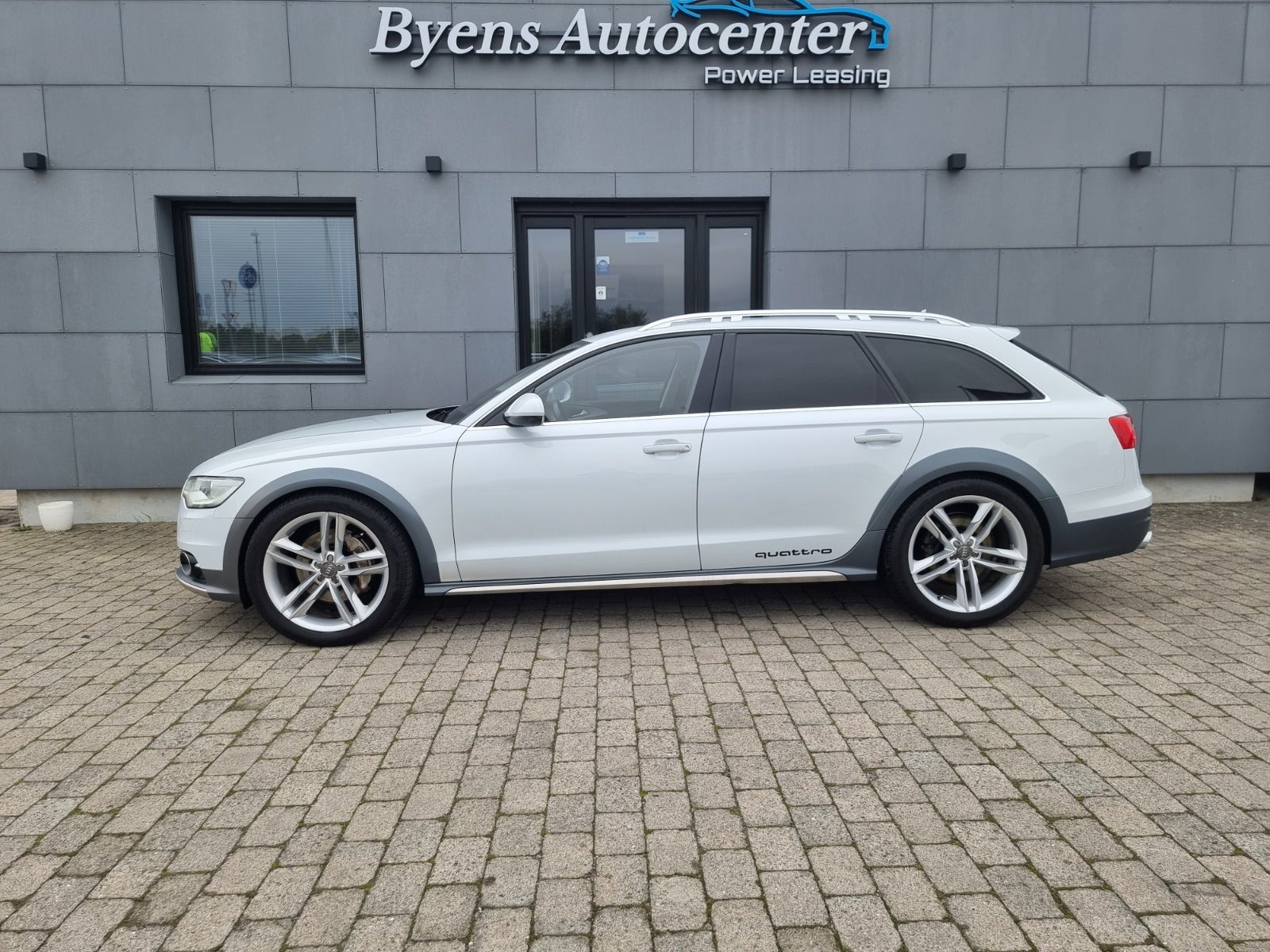 Audi A6 allroad 2014