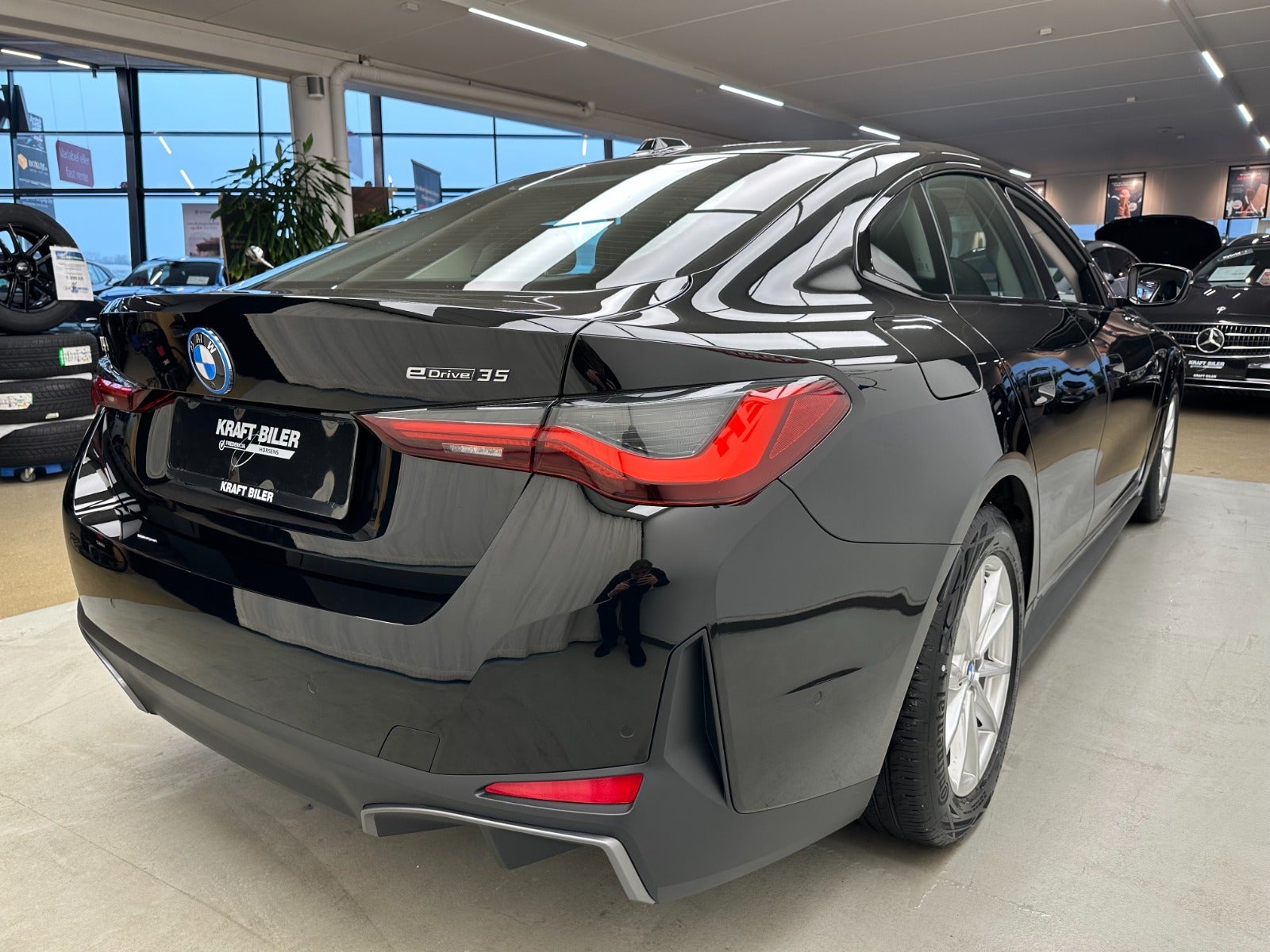 Billede af BMW i4  eDrive35