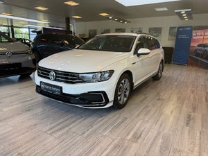 VW Passat GTE Variant DSG