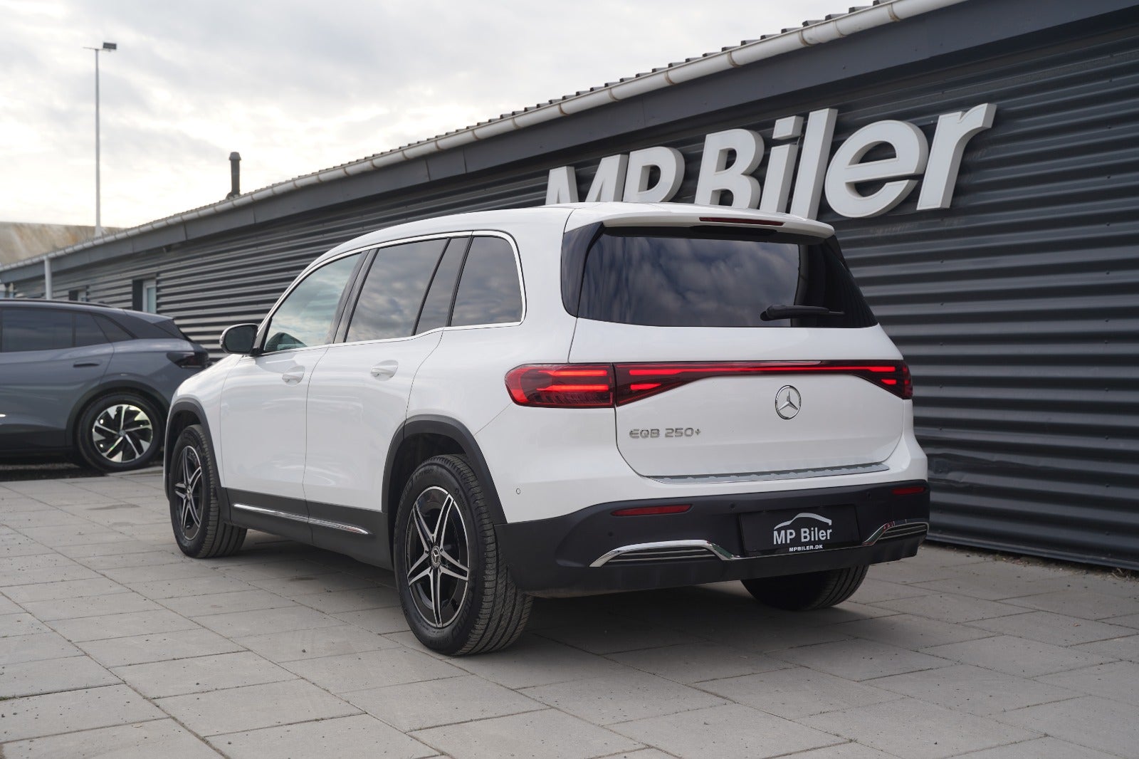 Billede af Mercedes EQB250+  AMG Line