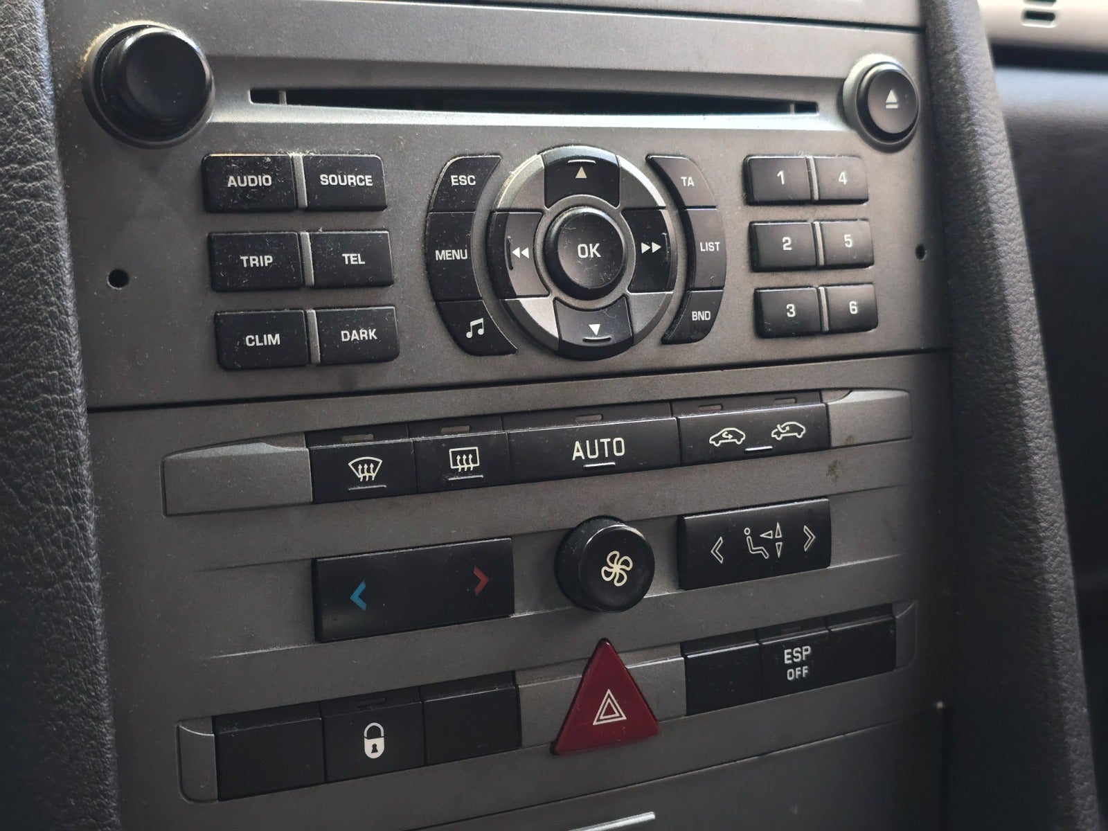 Billede af Peugeot 407 1,8 XR stc.