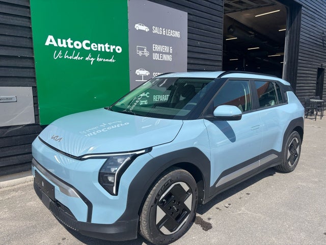 Kia EV3 Long Range Access