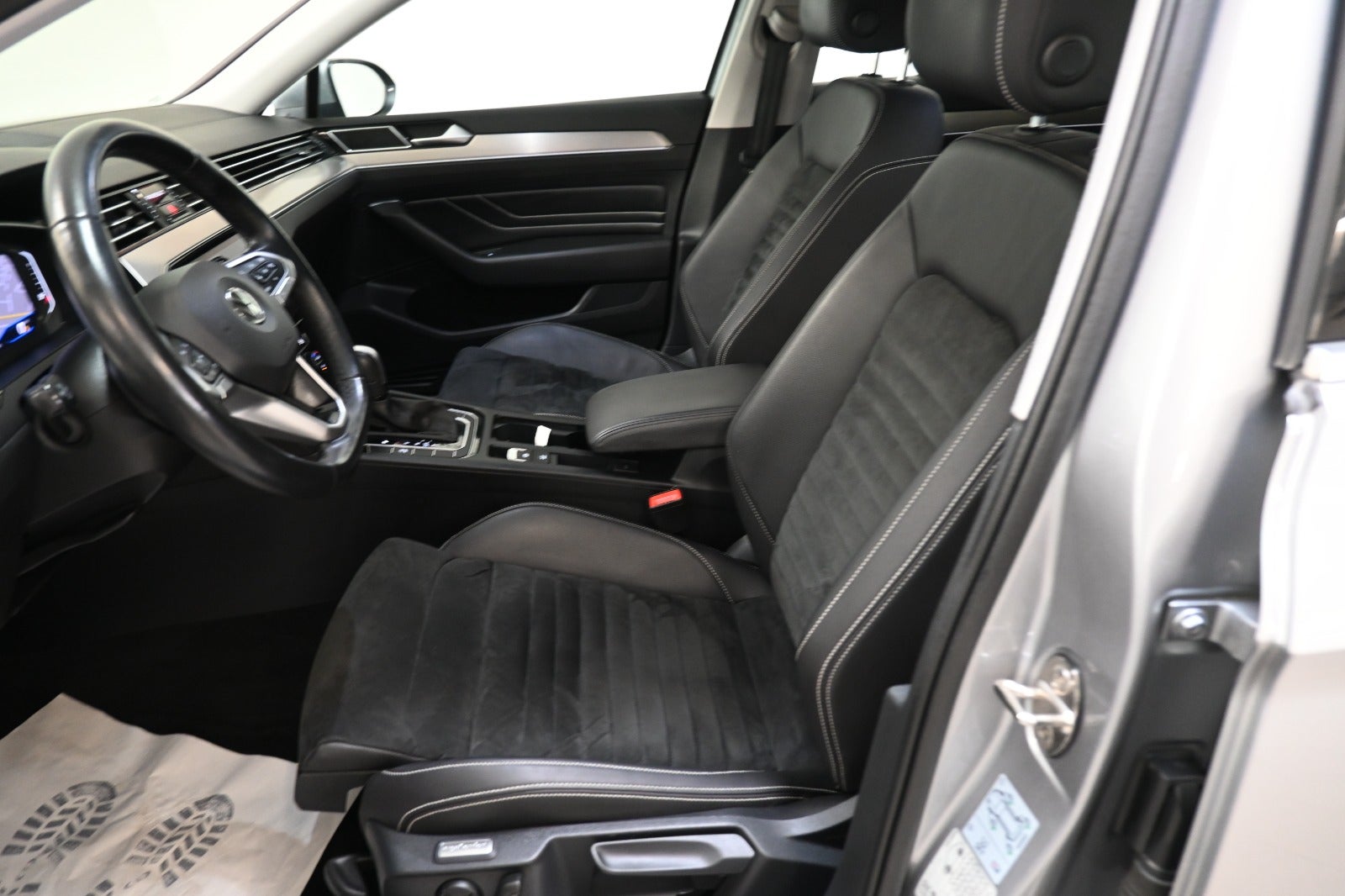 VW Passat TSi 150 Elegance+ Pro Variant DSG