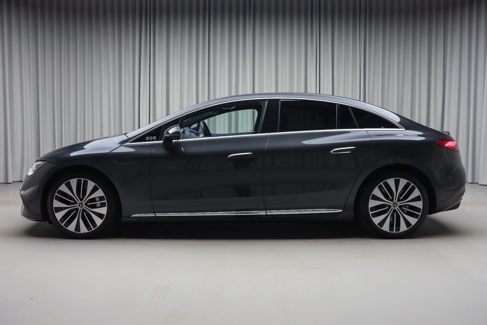 Mercedes-Benz EQE 350