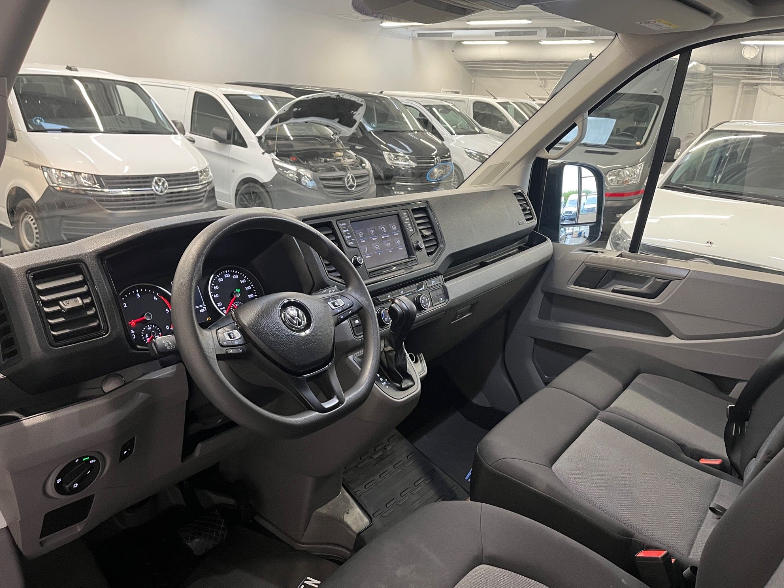 Billede af VW Crafter 35 2,0 TDi 140 Kassevogn L3H2