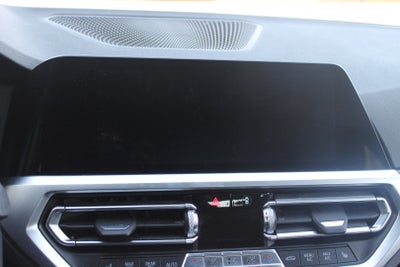 BMW 320i Sport Line aut.