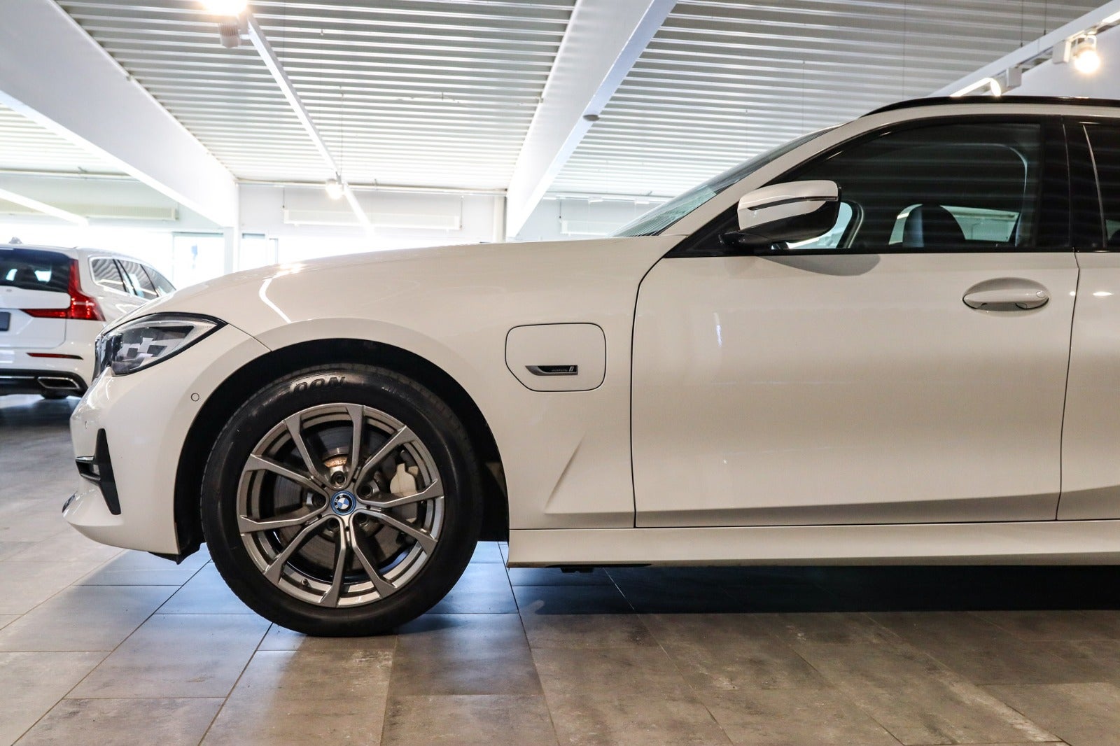 Billede af BMW 330e 2,0 Touring Sport Line aut.