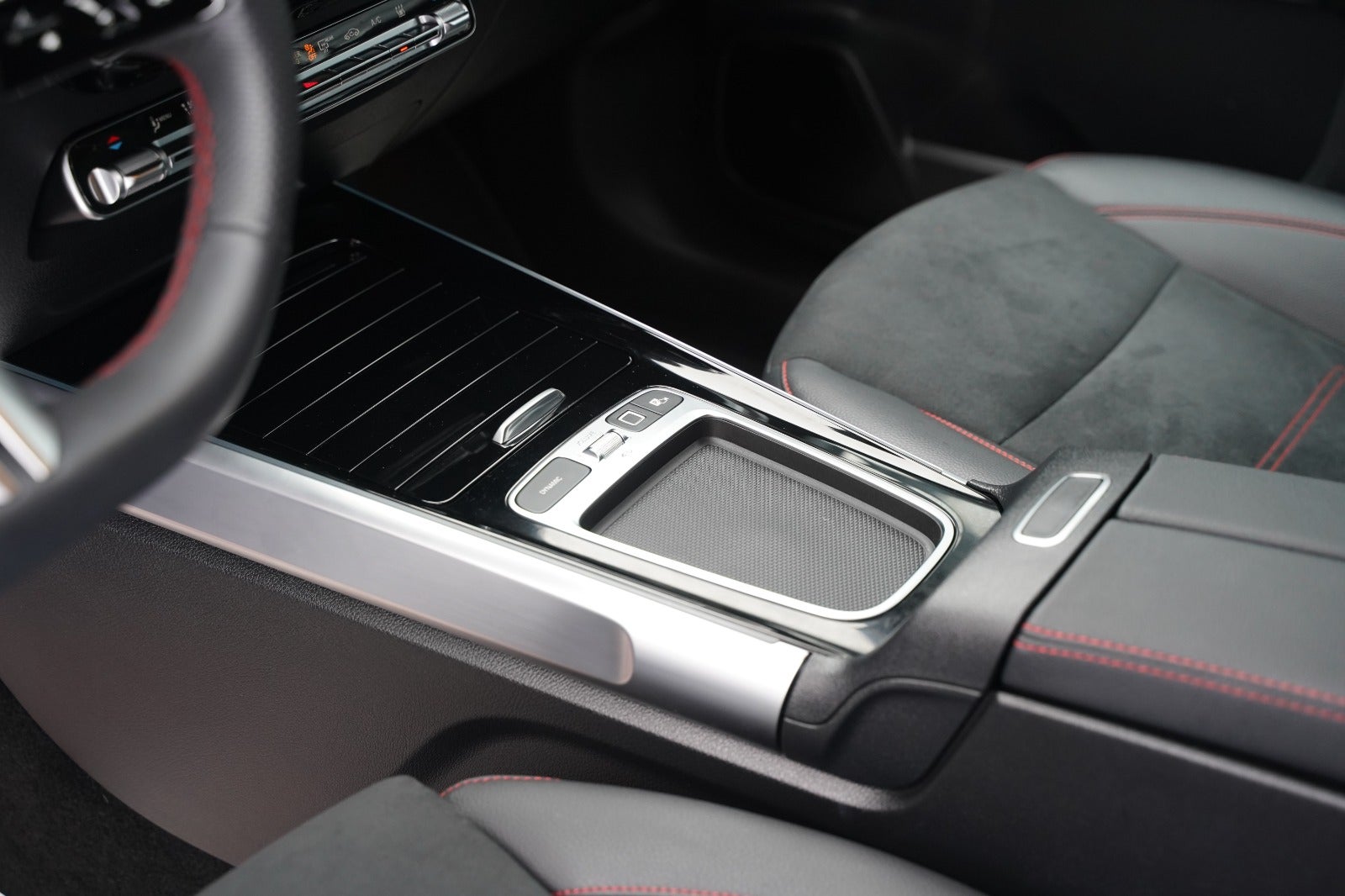 Billede af Mercedes EQB300 AMG Line 4Matic