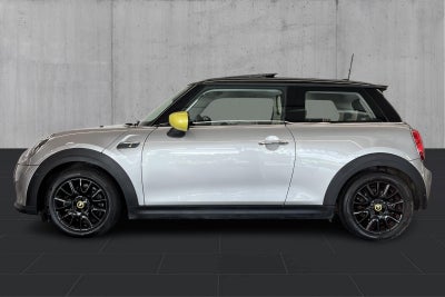 MINI Cooper SE Essential - 1