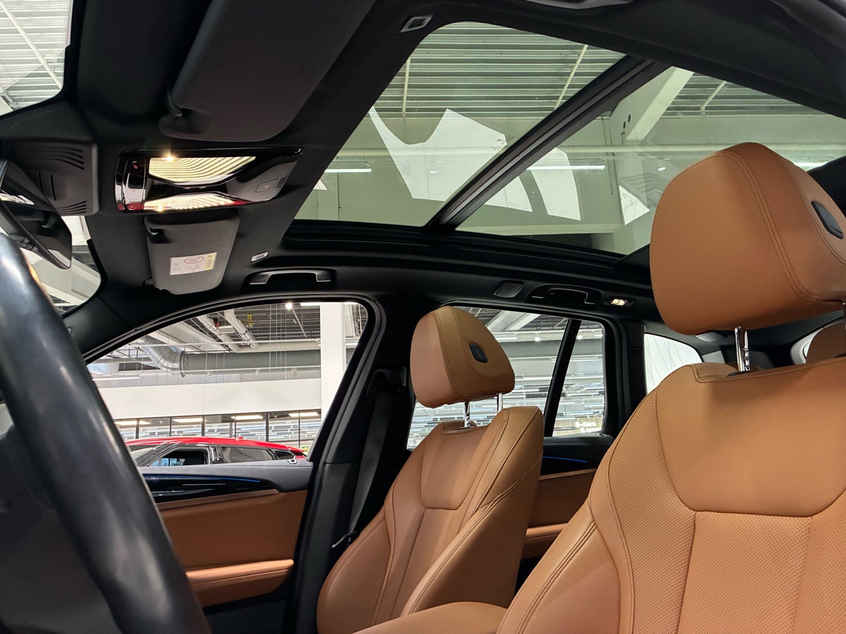 BMW iX3 Charged M-Sport billede 5