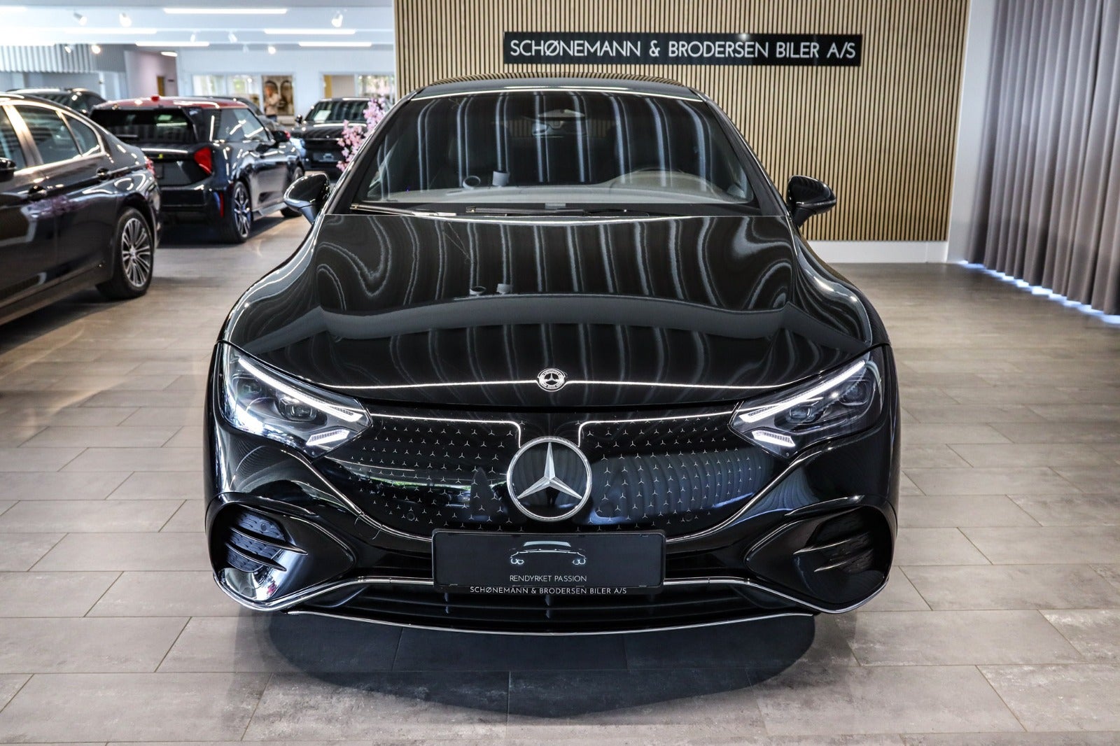Billede af Mercedes EQE350  AMG Line 4Matic