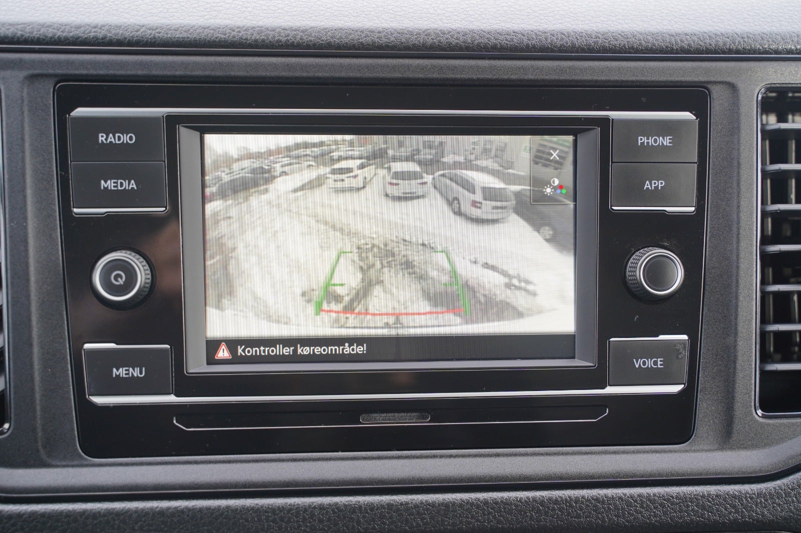 Billede af VW Crafter 35 2,0 TDi 140 Kassevogn L3H2