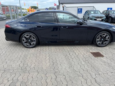 BMW i5 eDrive40 Fully Charged