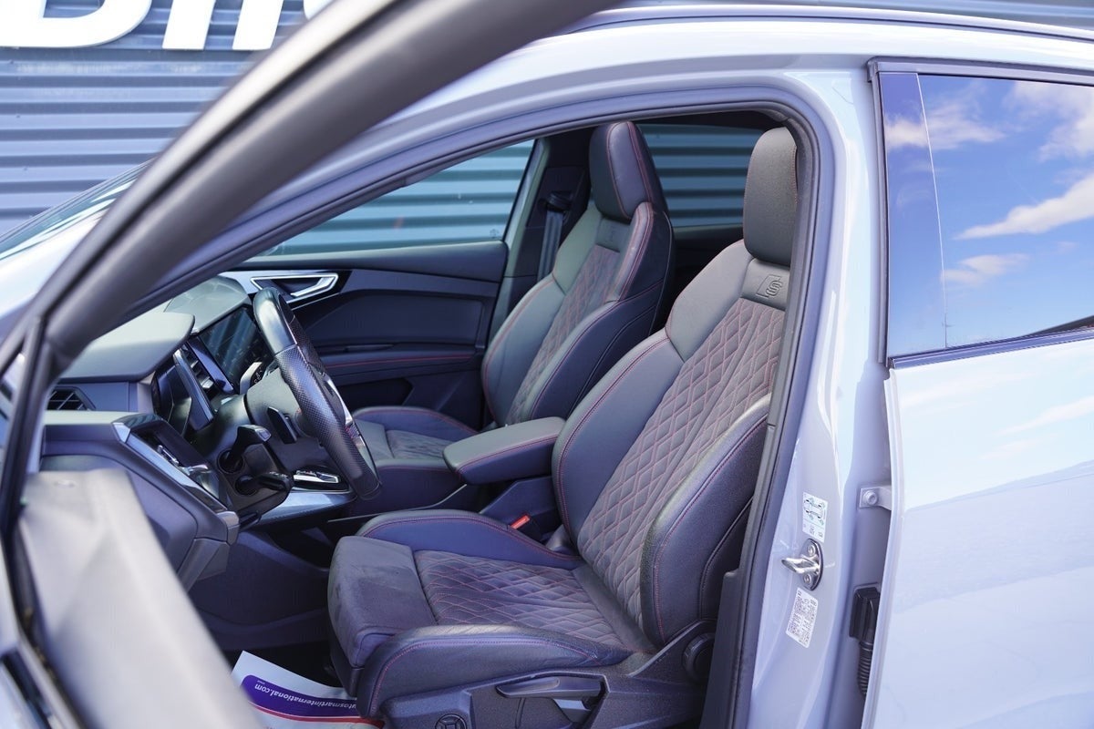 Billede af Audi Q4 e-tron 40 Attitude S-line