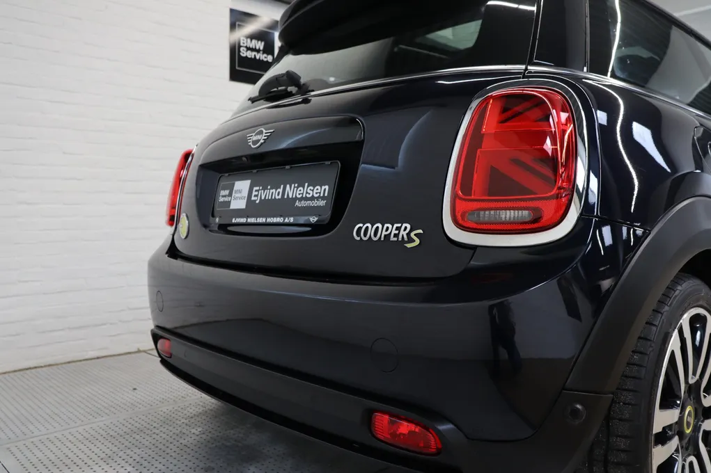 MINI Cooper SE Camden Edition