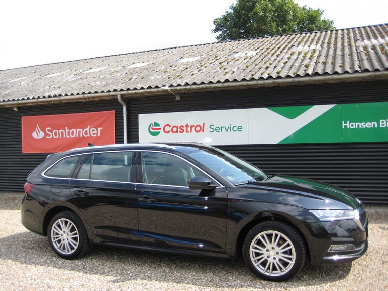 Skoda Octavia TSi iV Plus Combi DSG