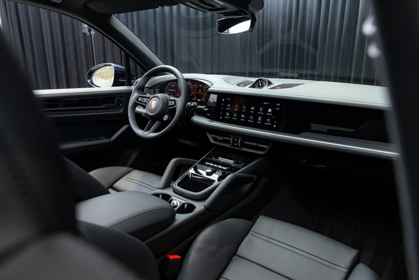 Gallery image 13 of 17