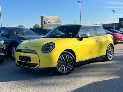 MINI Cooper E   3d