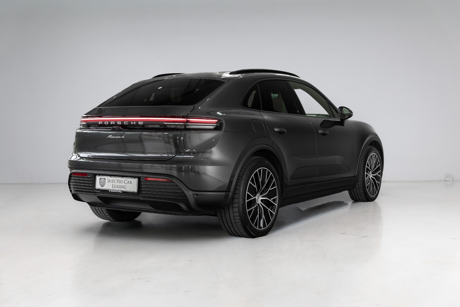 Porsche Macan 4
