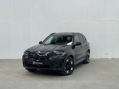 BMW iX3 Charged Plus M-Sport hos Drewsensbiler