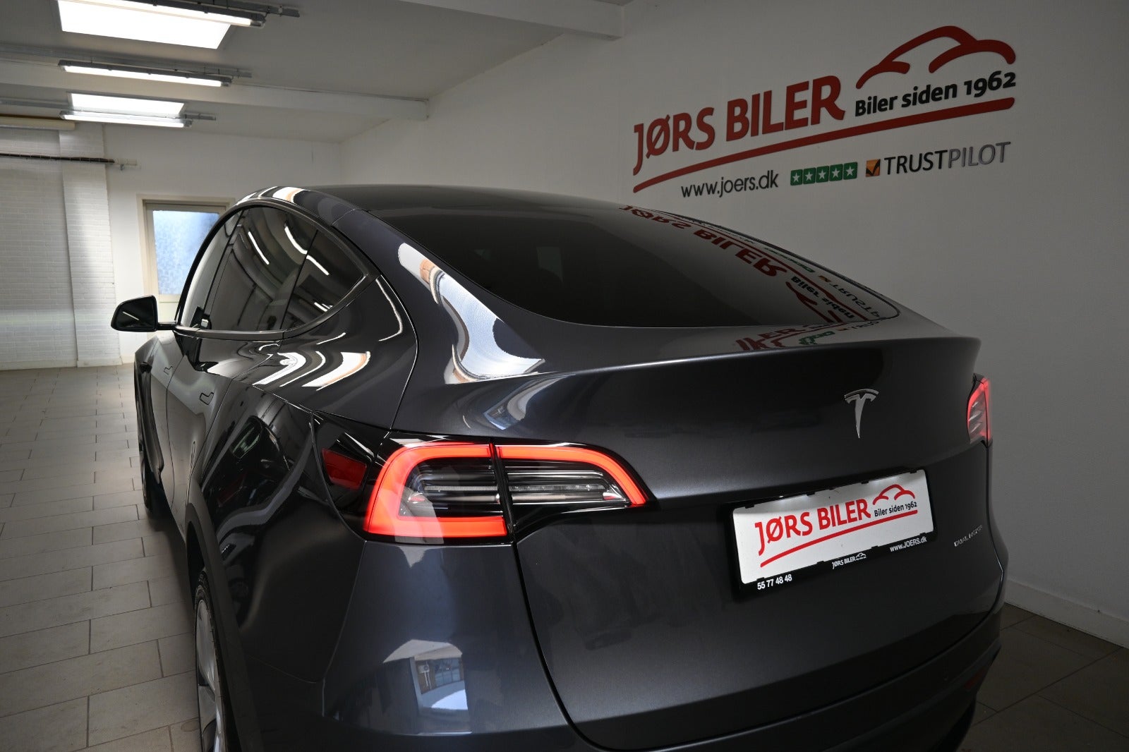 Tesla Model Y Long Range AWD