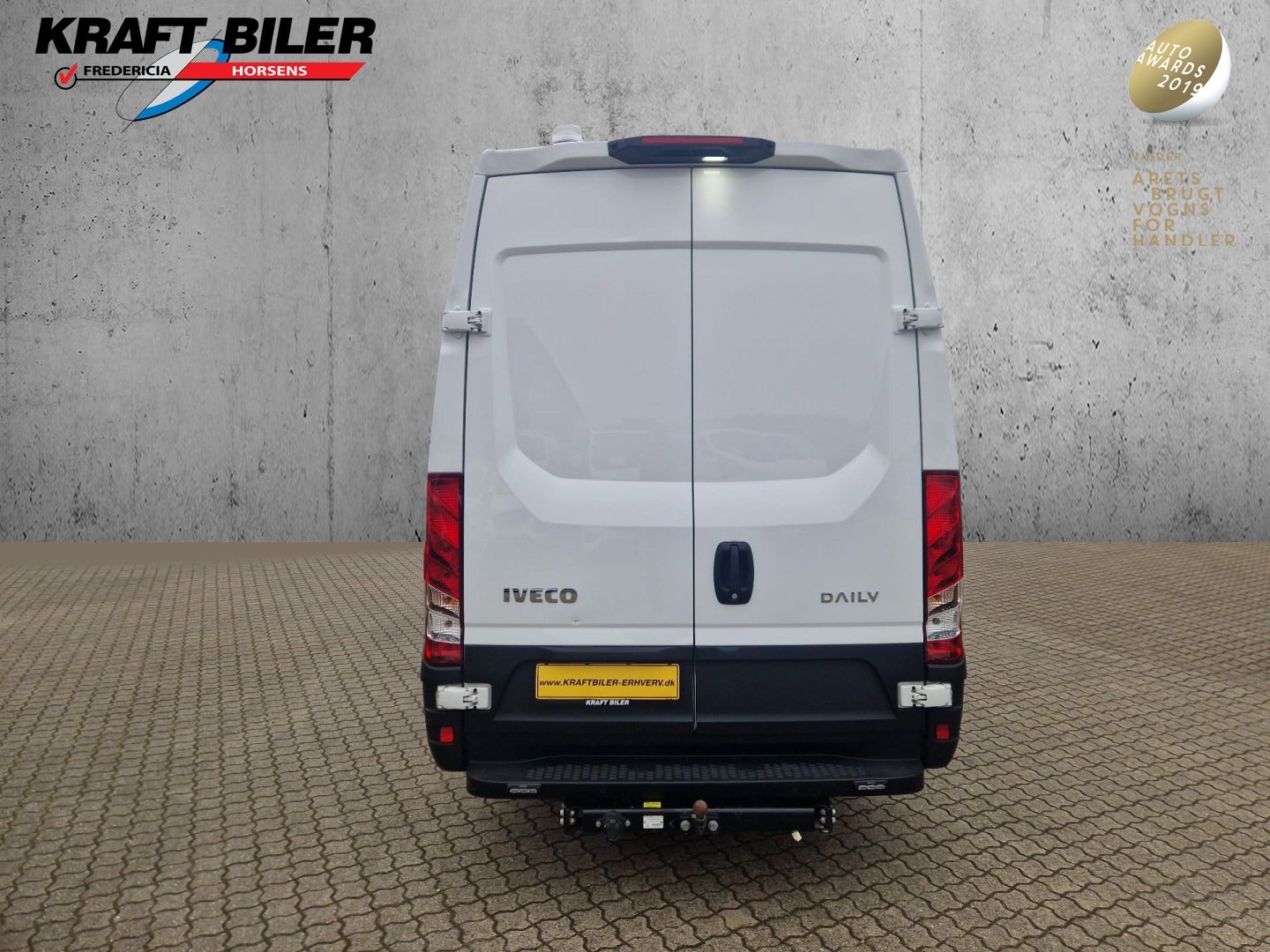 Billede af Iveco Daily 3,0 35S18 12m³ Van AG8