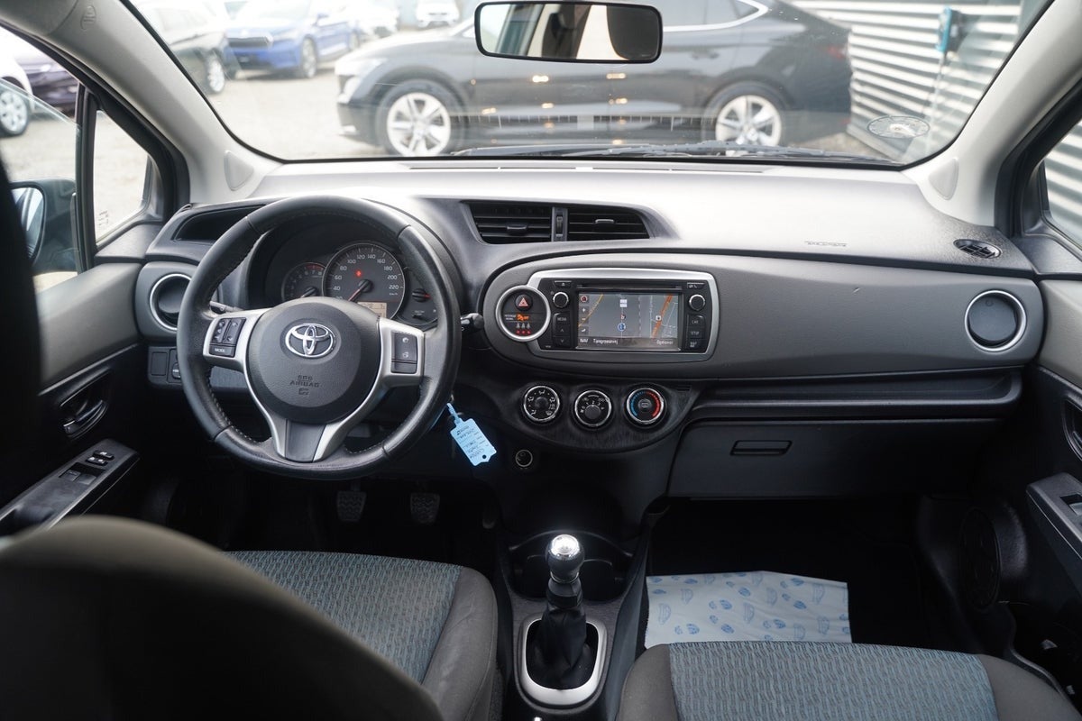Billede af Toyota Yaris 1,3 VVT-i T2
