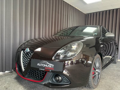 Alfa Romeo Giulietta 1,75 TBi Veloce TCT 5d