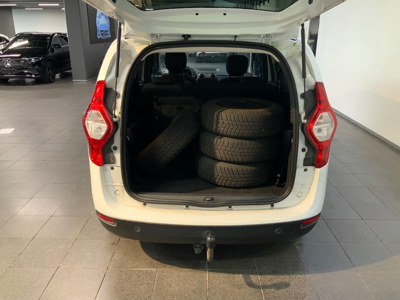 Dacia Lodgy (4/8)