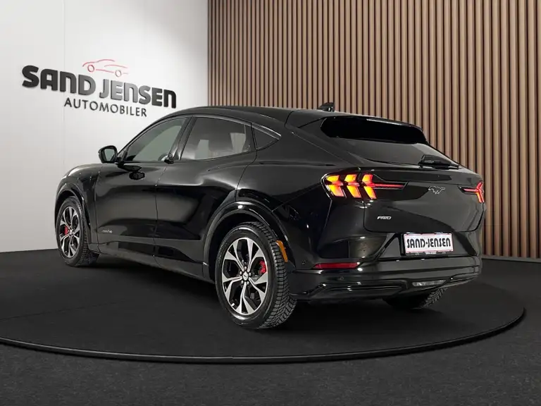 Ford Mustang Mach-E Premium Standard Range AWD
