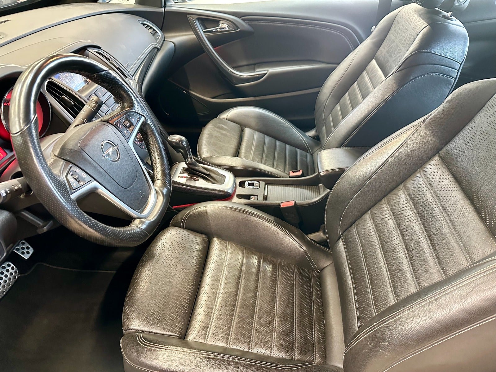 Billede af Opel Cascada 1,6 T 170 Cosmo aut.