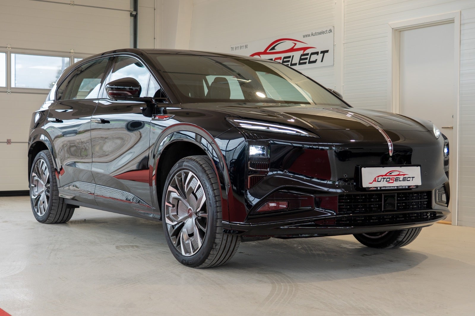 Hongqi EHS7