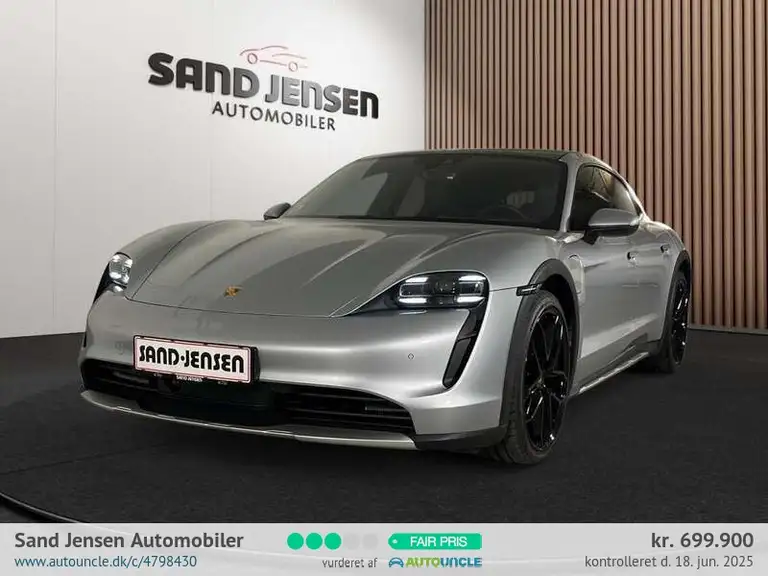 Porsche Taycan 4 Performance+ Cross Turismo