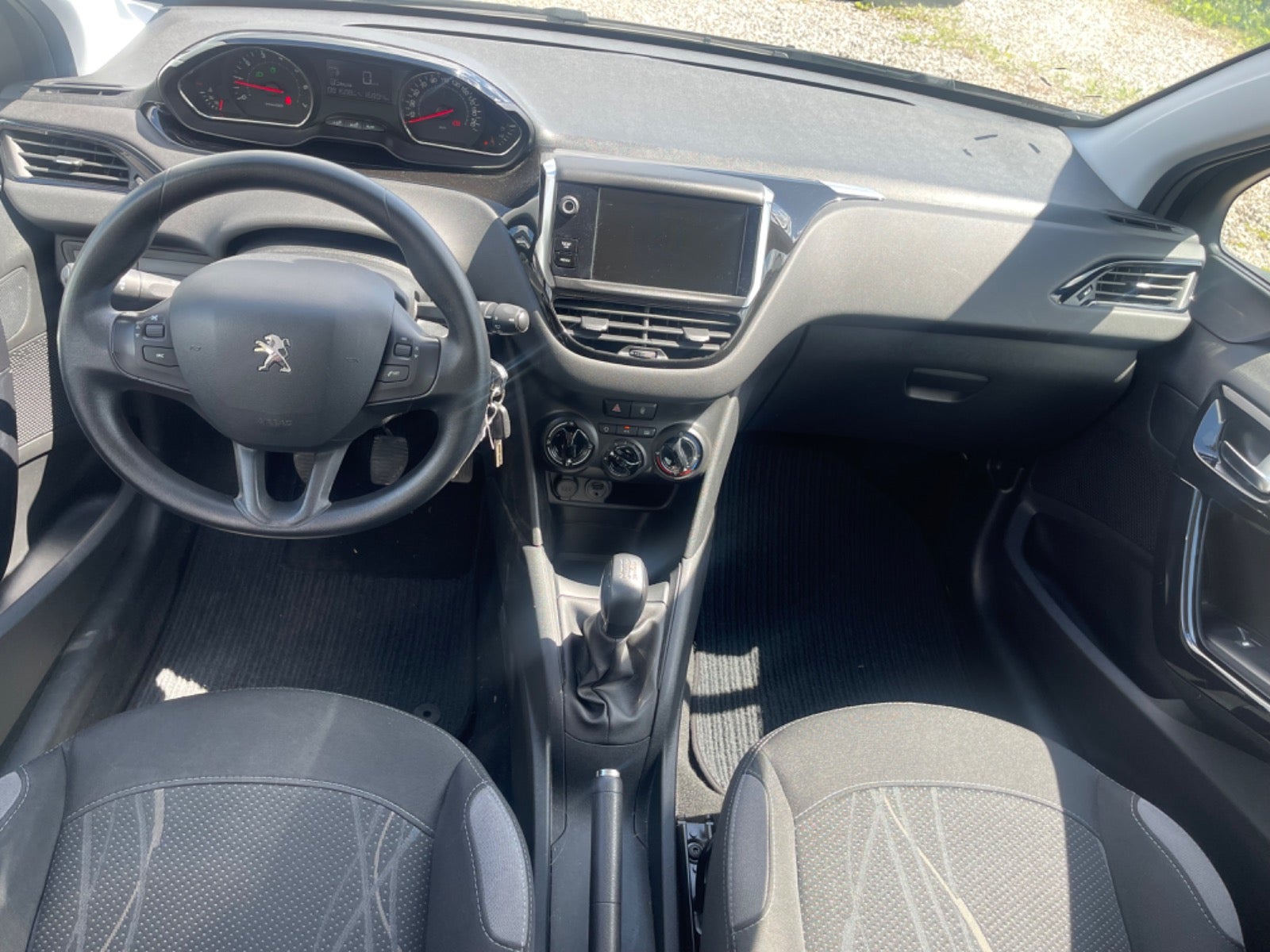 Peugeot 208 2014