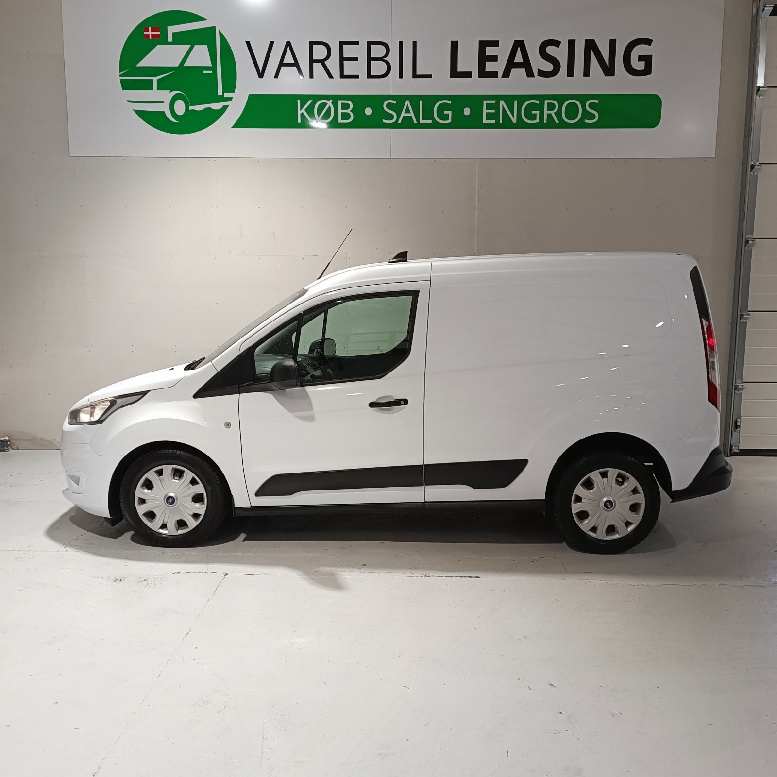 Ford Transit Connect EcoBlue Trend aut. kort