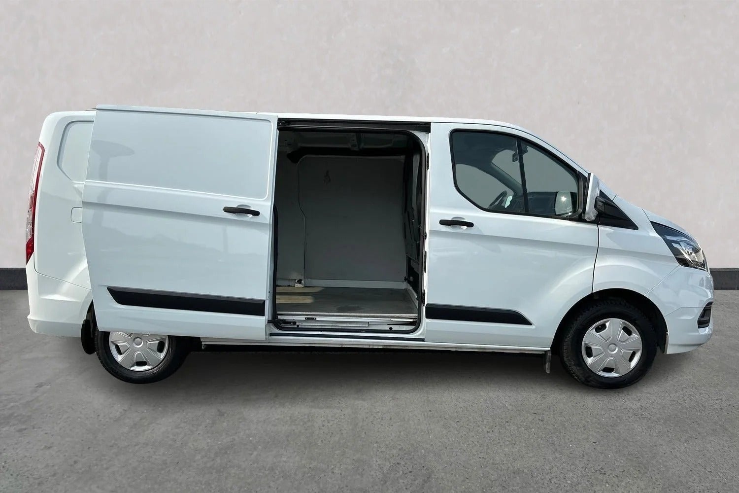 Billede af Ford Transit Custom 300L 2,0 TDCi 105 Trend