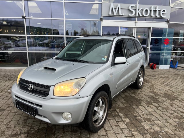 Toyota RAV4 2,0 D-4D Sun 4x4 Van
