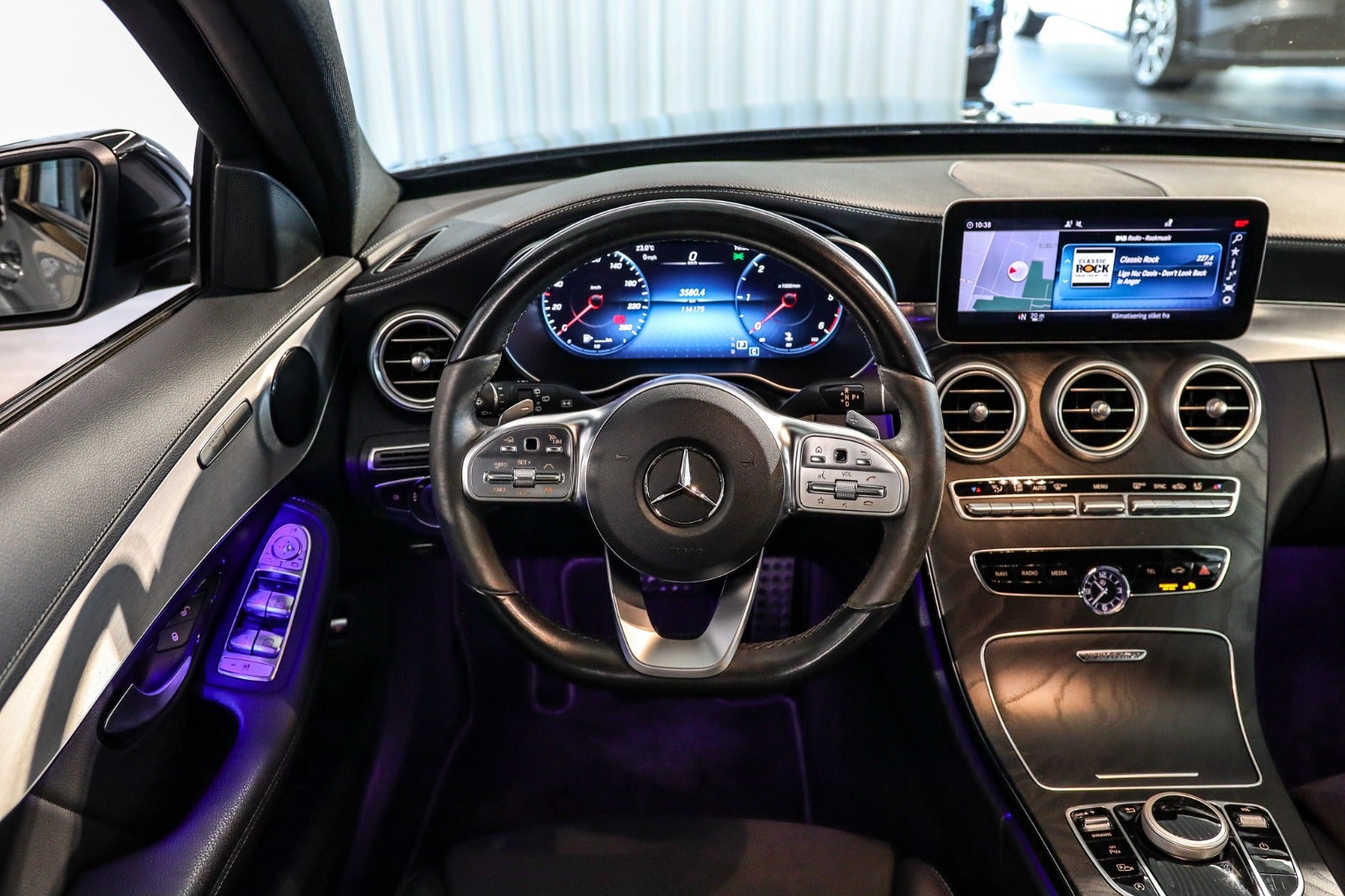 Billede af Mercedes C220 d 2,0 AMG Line Night Edition stc. aut.