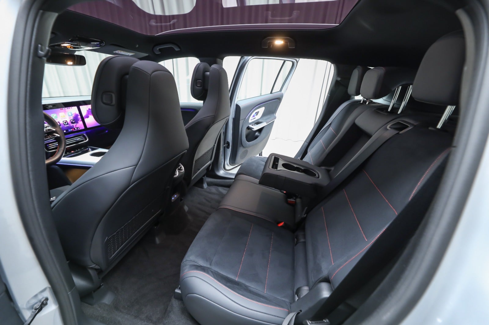 Mercedes-Benz GLB 250+ (5/8)