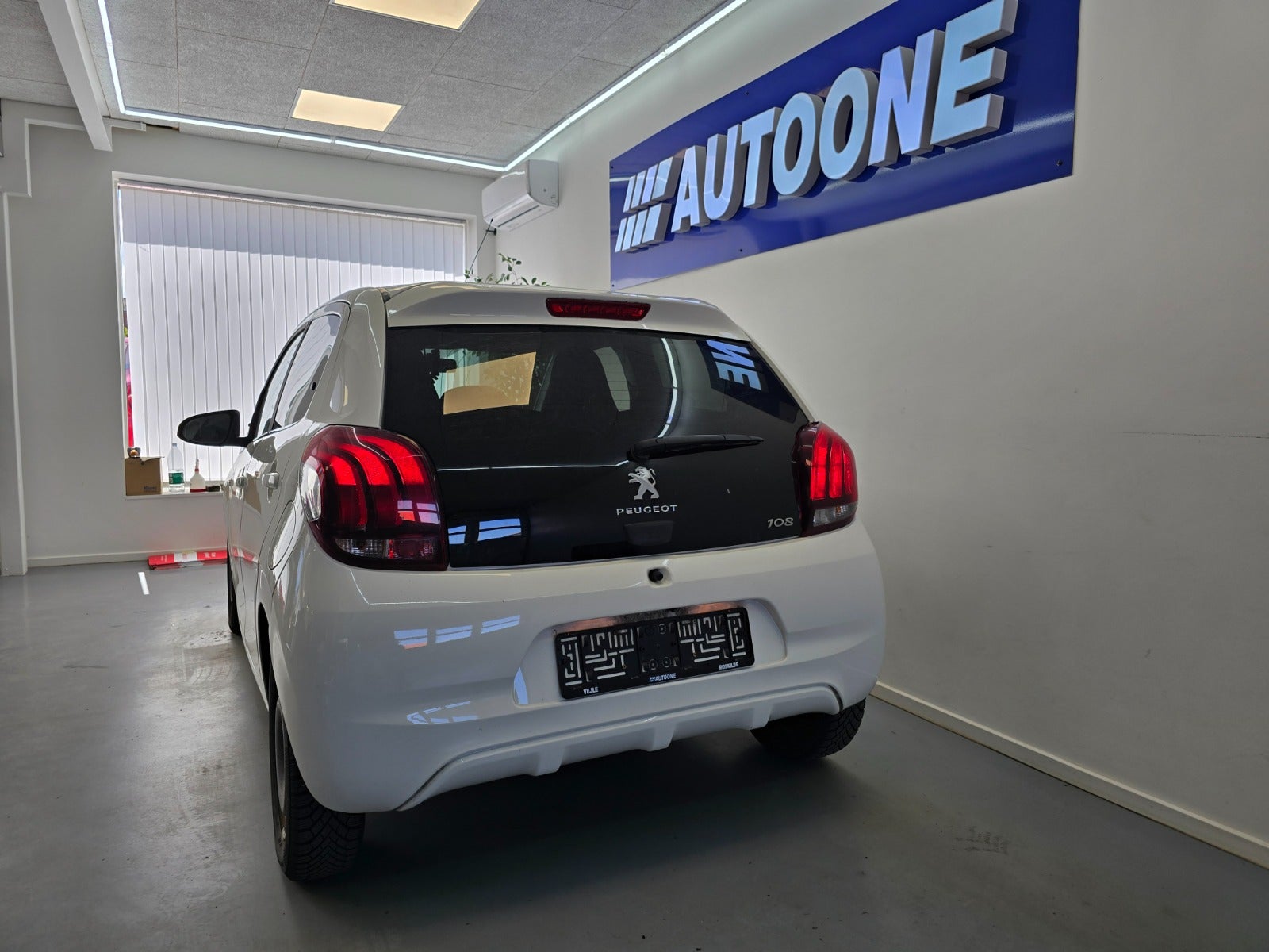 Billede af Peugeot 108 1,0 e-VTi 69 Allure