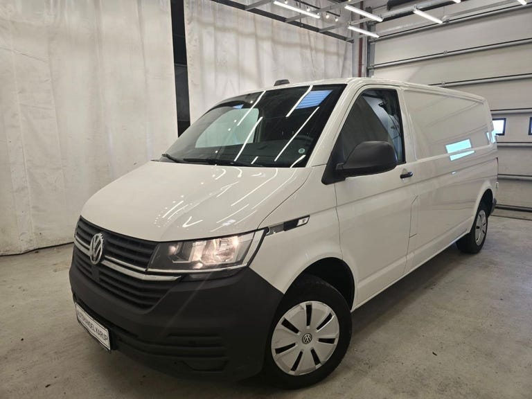 VW Transporter TDi 110 Kassevogn lang