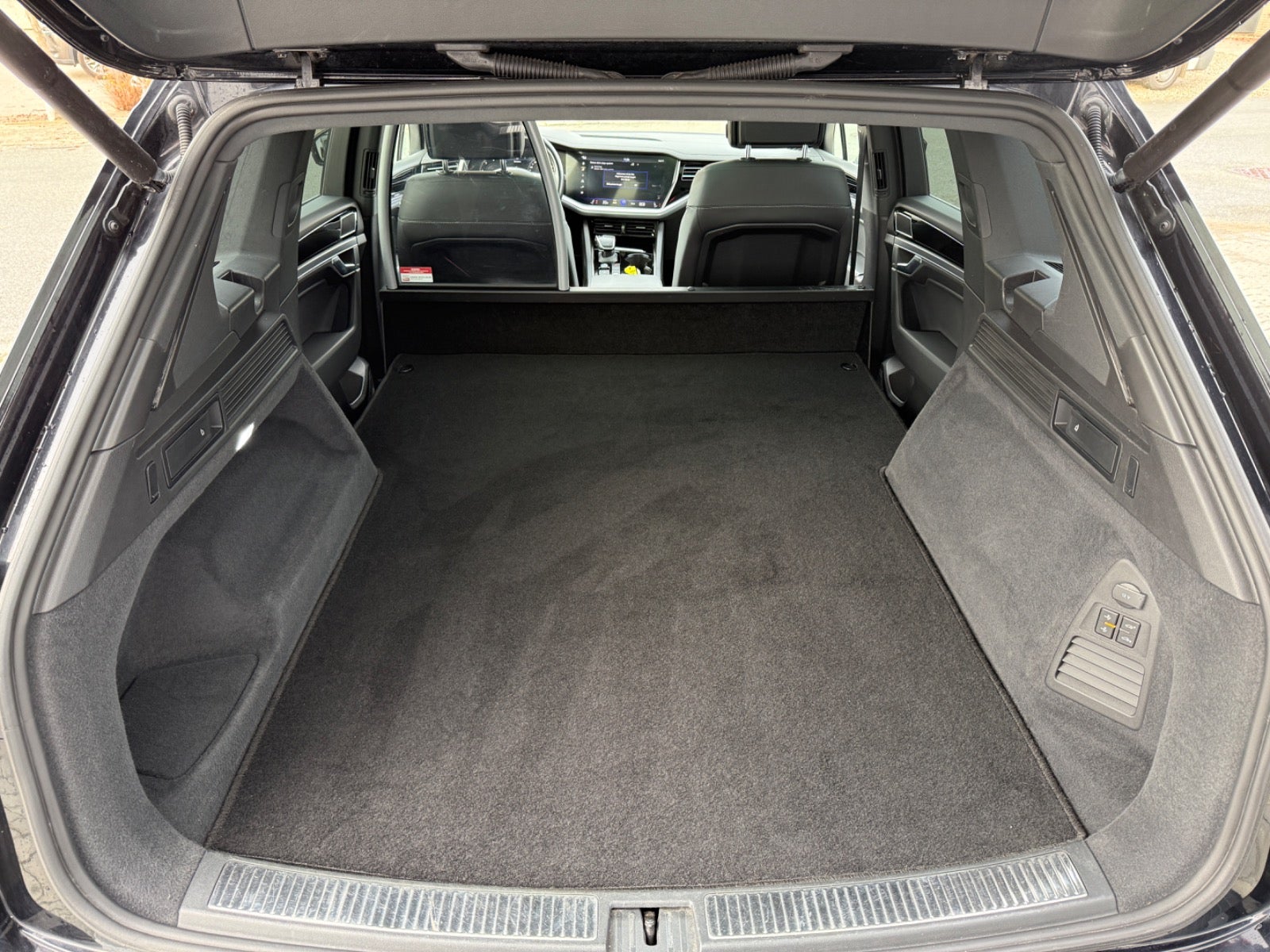 VW Touareg TDi 286 R-line aut. 4Motion Van