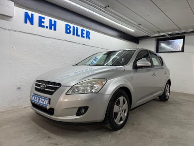 Kia Ceed 1,6 CRDi Active 5d
